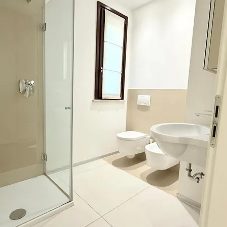 Se185 - Senigallia, Trilocale Ristrutturato Con Giardino 아파트